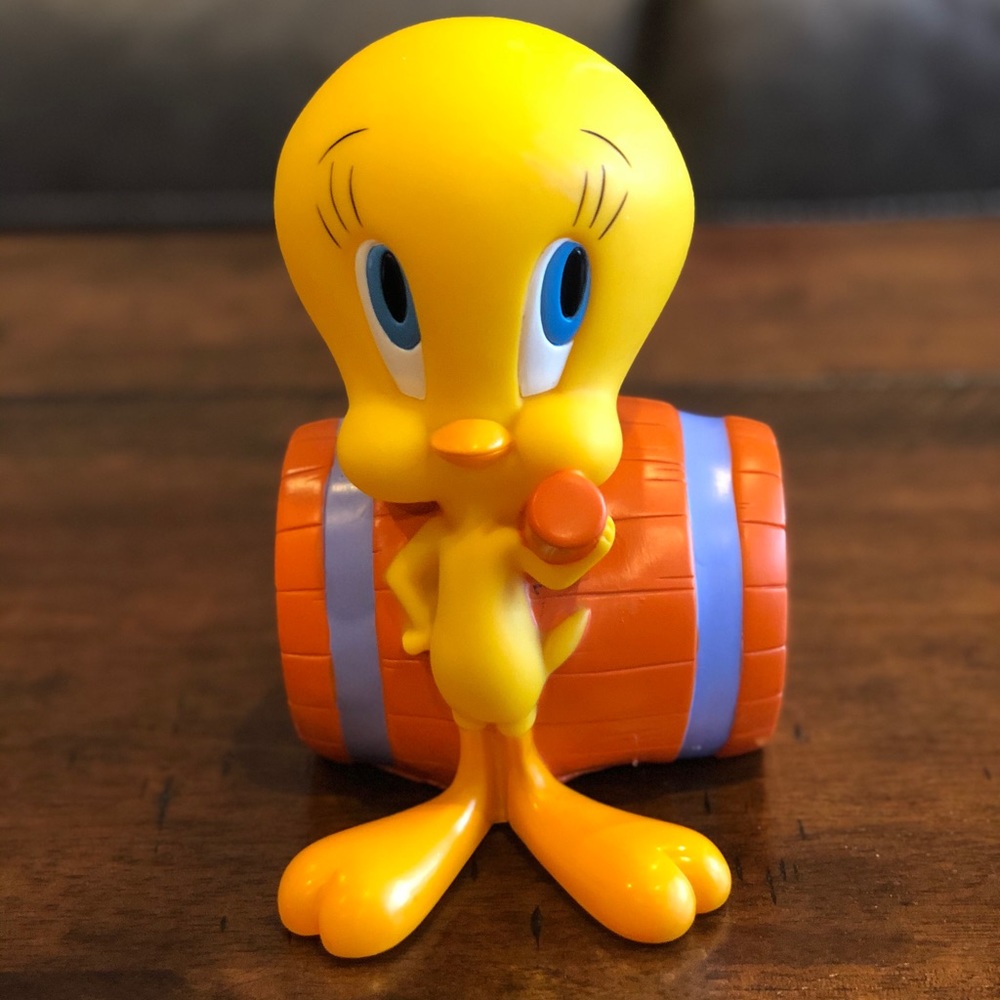 Vintage Tweety Bird Barrel Coin